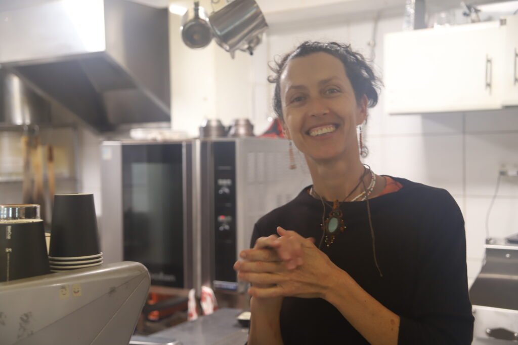 Picture of Angie, owner of Funky Pies, in the Bondi cafe